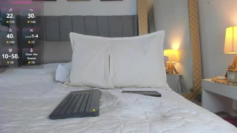Snapshot of _liastuart1 chatting on 04/19/26, 06:10 Lia 3 online show from 04/19/26, 06:10