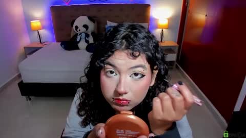 Liily online show from 09/28/25, 08:58