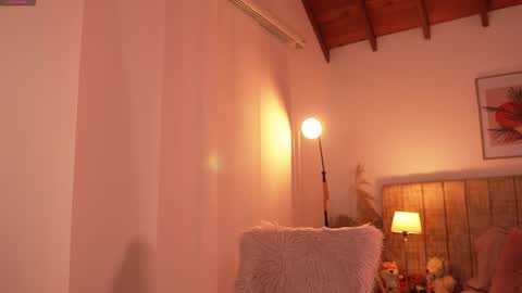 Snapshot of _lissana_scott chatting on 03/17/26, 10:35 Lissana online show from 03/17/26, 10:35