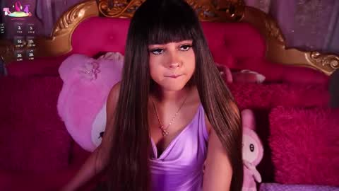 Snapshot of _little_glrl_ chatting on 12/15/25, 07:12 _little_glrl_ online show from 12/15/25, 07:12