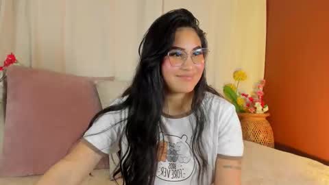 Ivy 3 online show from 11/11/25, 07:36