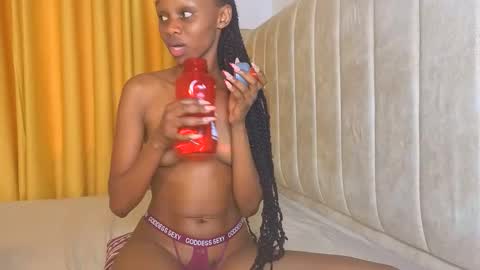 Littlevenus online show from 11/01/25, 12:07