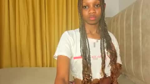 Littlevenus online show from 11/29/25, 11:19