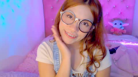 Sofia 3 online show from 12/09/24, 02:02