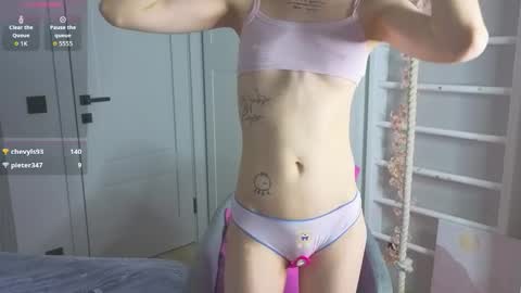 Emma online show from 11/14/25, 05:28