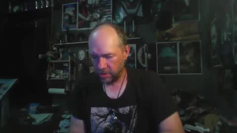 That guy online show from 11/19/25, 05:02