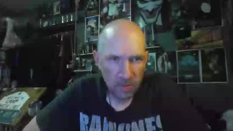That guy online show from 06/05/26, 04:02