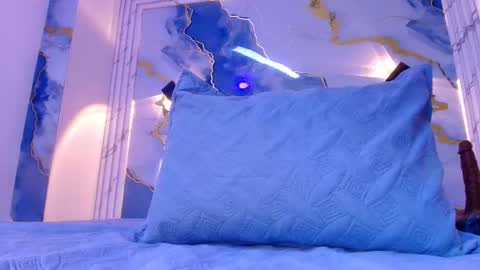 Lorrayne online show from 11/19/25, 12:05