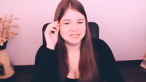 Mary online show from 09/26/25, 01:59