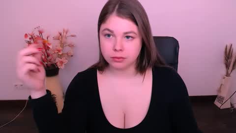 Mary online show from 10/12/25, 07:18