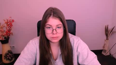 Mary online show from 10/16/25, 06:47