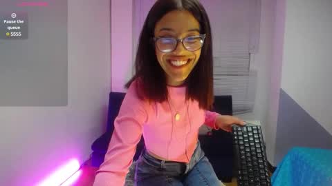 Lucy  online show from 01/08/25, 03:19