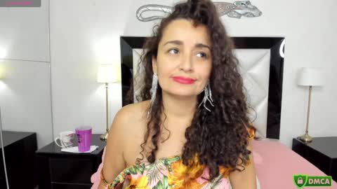  luna  sweet  online show from 01/16/25, 09:37