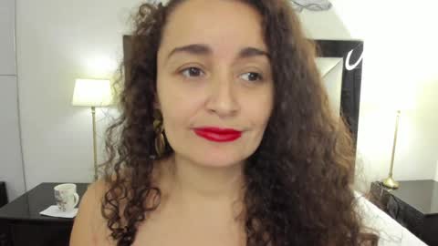  luna  sweet  online show from 01/23/25, 06:39