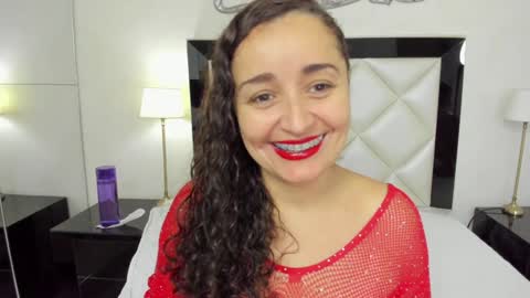  luna  sweet  online show from 01/26/25, 03:27
