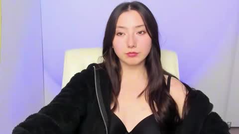 Luna online show from 09/25/25, 11:25