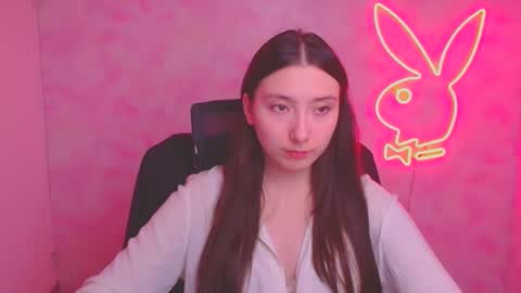 Luna online show from 09/26/25, 11:14