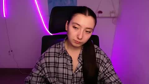 Luna online show from 10/13/25, 05:18