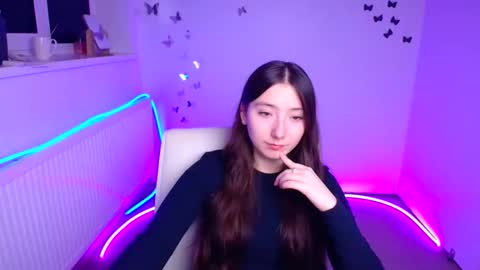 Luna online show from 10/19/25, 11:33