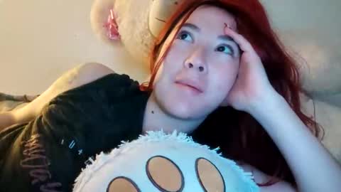 _lunaa__ online show from 02/12/25, 04:44