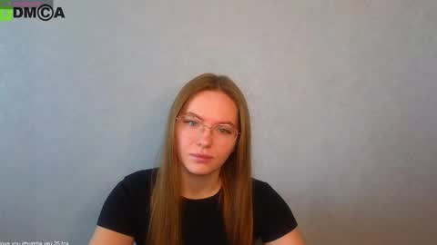 Welcome guys  Pleasure to see you all here  My name is Lysafeta and MichaelaTip menu is active Private is open  online show from 02/19/25, 06:22