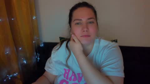 Snapshot of _madalexa_ chatting on 12/15/24, 07:42 Alexa online show from 12/15/24, 07:42