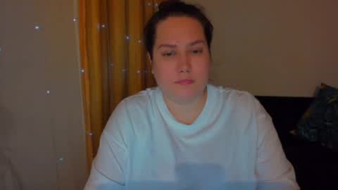 Snapshot of _madalexa_ chatting on 12/19/24, 04:57 Alexa online show from 12/19/24, 04:57
