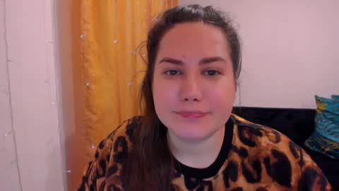 Snapshot of _madalexa_ chatting on 02/05/25, 02:05 Alexa online show from 02/05/25, 02:05