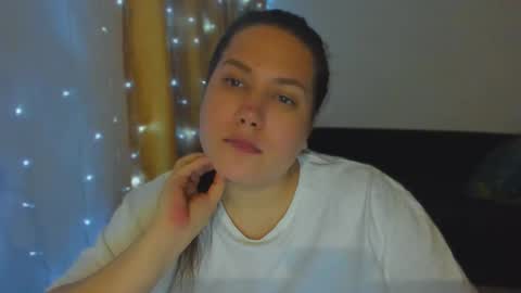Snapshot of _madalexa_ chatting on 10/05/25, 07:23 Alexa online show from 10/05/25, 07:23