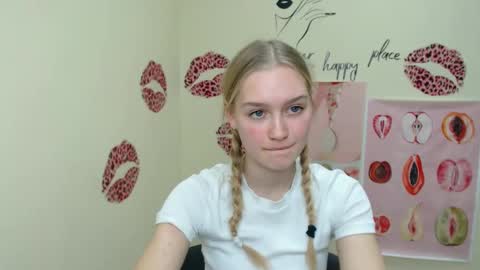 Clara online show from 12/04/24, 03:10