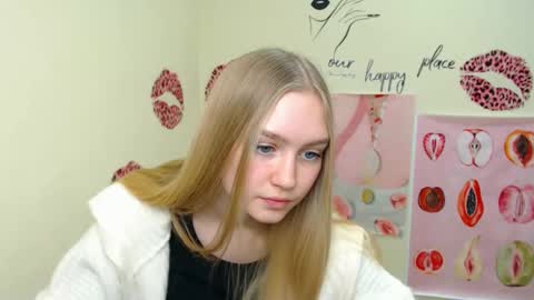 Clara online show from 12/18/24, 08:31