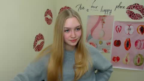 Clara online show from 01/07/25, 01:03