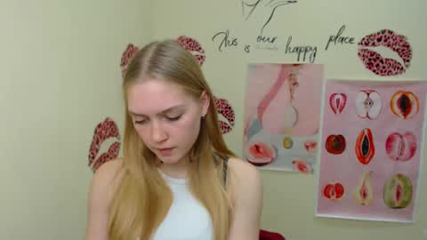 Clara online show from 01/25/25, 04:03