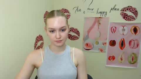 Clara online show from 02/01/25, 04:00