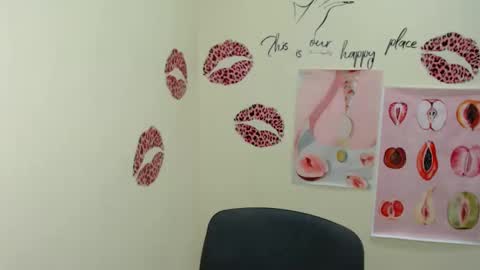 Clara online show from 02/05/25, 07:07