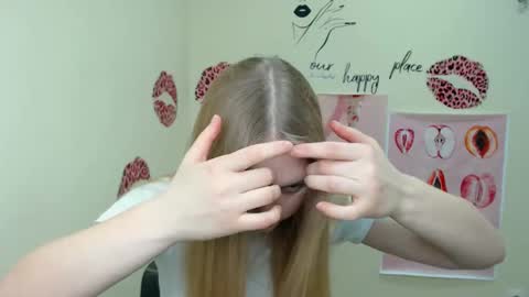 Clara online show from 02/08/25, 06:54