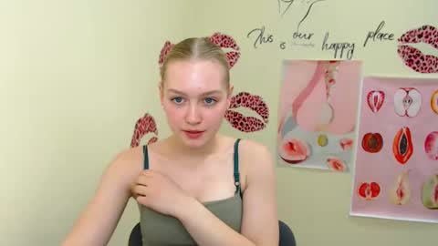 Clara online show from 02/22/25, 10:29