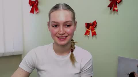 Clara online show from 02/25/25, 10:47