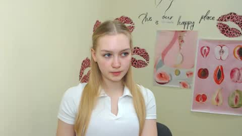 Clara online show from 02/27/25, 10:37