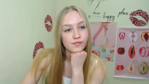 Clara online show from 03/01/25, 10:24