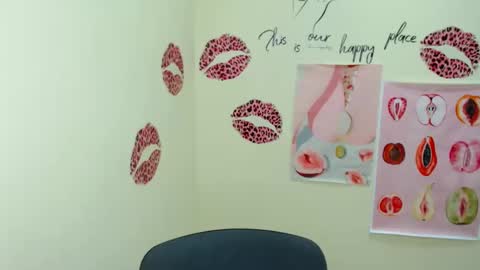 Clara online show from 03/12/25, 07:24