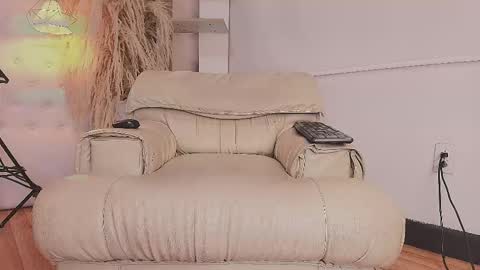 Snapshot of _malikaa_ chatting on 06/08/26, 01:11 malka online show from 06/08/26, 01:11