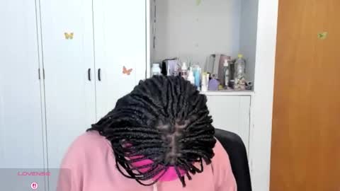 Snapshot of _marcela_22 chatting on 10/02/25, 11:56 MARCELA online show from 10/02/25, 11:56