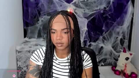 Snapshot of _marcela_22 chatting on 10/08/25, 01:36 MARCELA online show from 10/08/25, 01:36