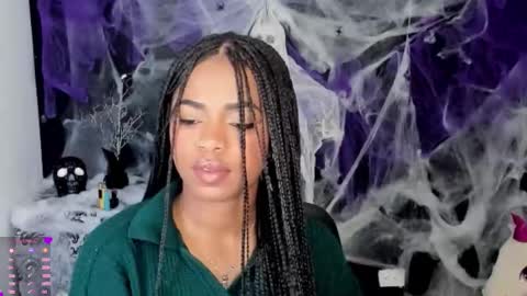 Snapshot of _marcela_22 chatting on 10/19/25, 09:54 MARCELA online show from 10/19/25, 09:54