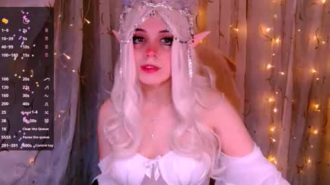 Snapshot of _marcelline_ chatting on 09/20/25, 08:37 Kira online show from 09/20/25, 08:37