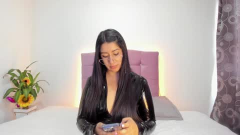 Maria paula online show from 12/20/24, 08:23