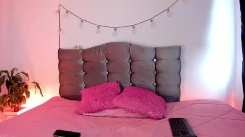 Maria paula online show from 02/24/26, 06:28