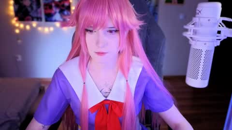 Snapshot of _mariko_ chatting on 01/23/25, 03:22 Mariko online show from 01/23/25, 03:22