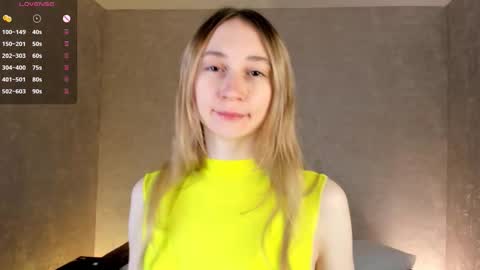  Gwen  online show from 10/11/25, 03:28